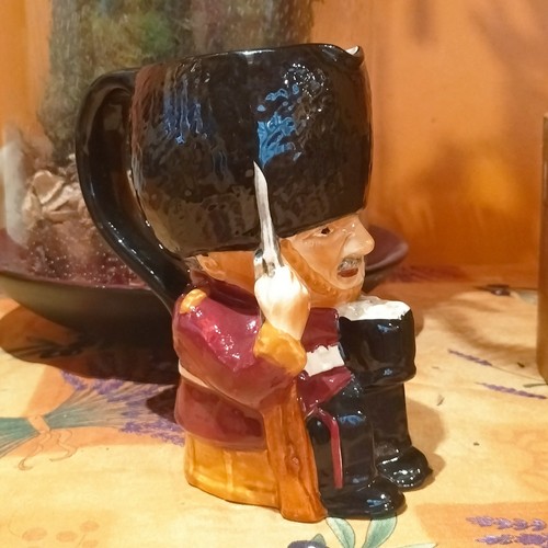 Vintage toby jug crown - toby,