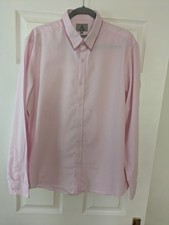 Taylor & Wright pink shirt
