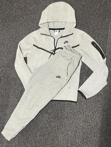 Grey nike tech - nike, old