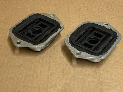 Pair rear axle mount - pair,