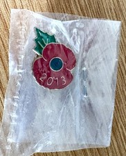 2013 Poppy Enamel Badge 2cm