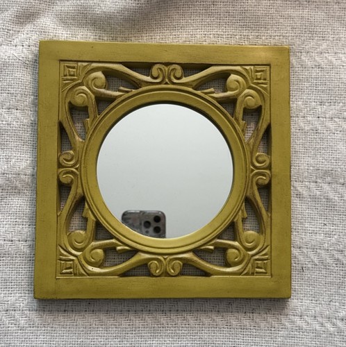 Inch yellow green - 9”x9”,