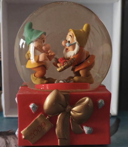 Rare disney snow white - disney,