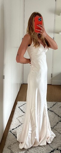 Suzanne neville uk8 - uk8, wedding