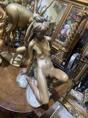 Stunning vintage very large - stunning,