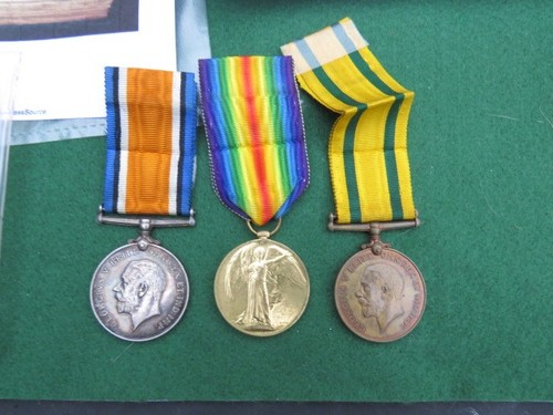Trio victory war medal - trio,