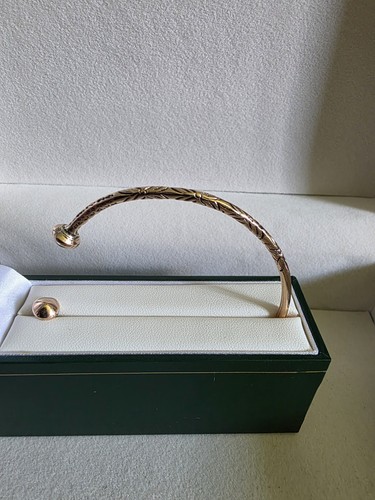 9ct gold torque - ​9ct, bangle