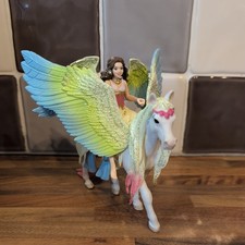 SCHLEICH BAYALA ELF SURAH WITH PEGASUS FIGURE 