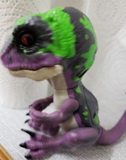 Fingerling Untamed Dinosaur Razor Raptor - Sounds Movement Purple and Green