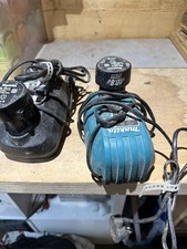 Makita DC10WC 10.8V Li-ion Slide Charger and Battery Set with 2x12V Batteries