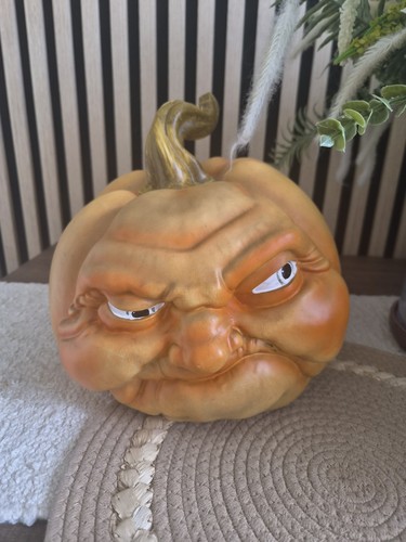 Maxx halloween grumpy - maxx,