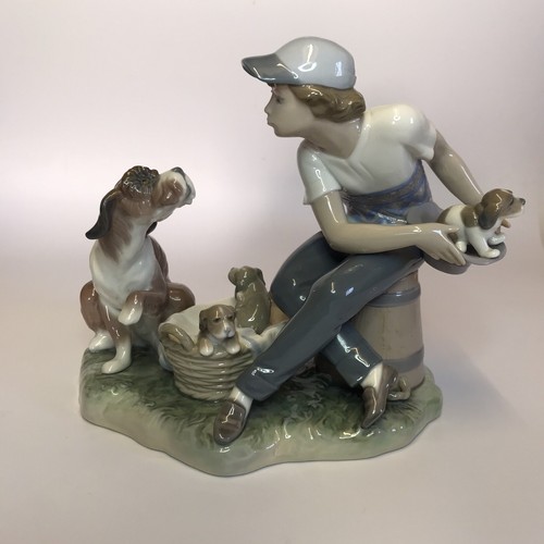 Vintage lladro figurine - lladro,