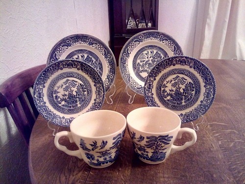 Vintage blue willow - 2,