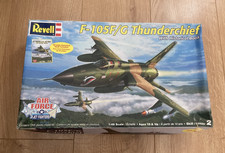 L283 Revell Model Kit 85-6868 - F-105F/G Thunderchief - 1/48