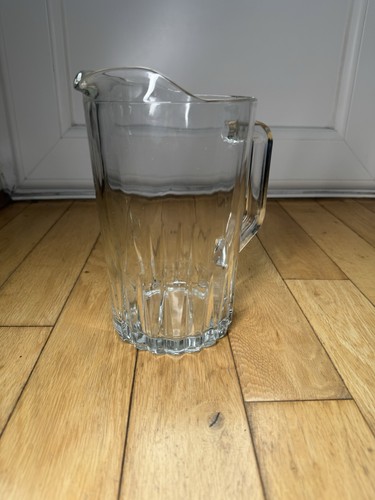 Excellent condition wide base - excellent, condition: