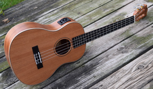 Ukulele solid top mahogany - solid,