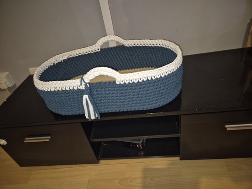 Small bay doll moses basket - small,