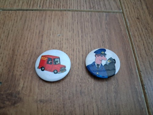 Postman pat badges pin - postman,