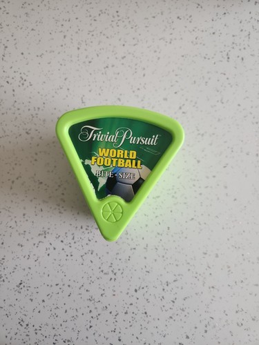Trivial pursuit world - pursuit:,