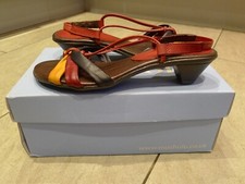 Womens brand new moshulu colours low heeled stappy sandals  EU 39 UK6 Ex cond