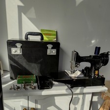 Vintage Singer 222k