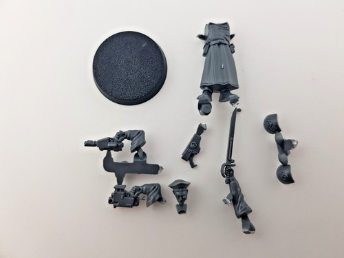 Commissar commander foot - on,