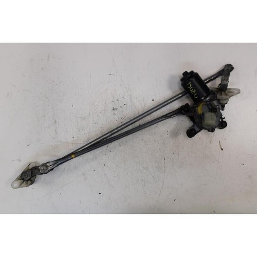 Front windscreen wiper - front,