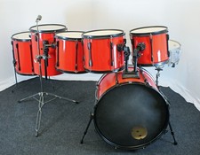 Pearl Export 7 Piece Drum Kit in Red Gloss Finish with Black Hardware