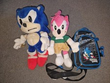 Sonic The Hedgehog Vintage Plush With Suction Cups, Amy Soft Toy & Shoulder Bag