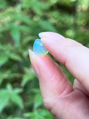 Opal precious white - precious, rainbow