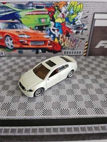 Vintage 2006 matchbox lexus - 2006,