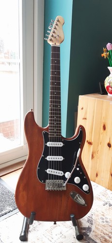 Custom stratocaster style - stratocaster,