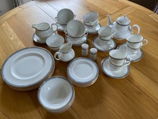 Rarely used M&S Felsham Fine Bone China Dinner Service & Tea Set - 49 pieces