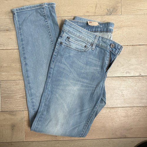 Bnwt ladies levi skinny - levi’s,