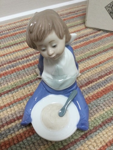 Lladro nao porcelain figurine - lladro,