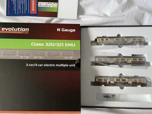 Revolution trains n23021a - revolution,