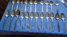 JOB LOT  CUTLERY SETS SILVER PLATED ONEIDA COMMUNITY SOUTH SEAS DESSERT SPOONS E