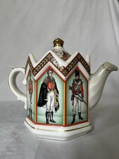Saddler Teapot “The Duke