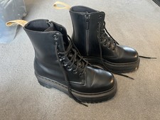 Dr. Martens Women's Air Wair UK Size 6 Vegan Leather Black Boots Air Cushion