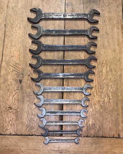 Superslim spanners - x, tw