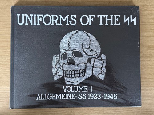 Uniforms the volume 1 - volume,