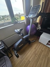 Precor C846i Excercise Bike Commercial Quality Upright Bike Cycle W HR Monitor