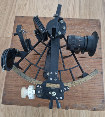 Plath sextant - c,