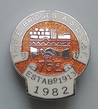 ASLEF LAPEL BADGE 1982 Rail Strike Three Bridges Branch Trade Union Railways