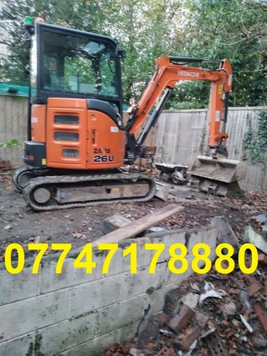 Mini digger with driver - mini,