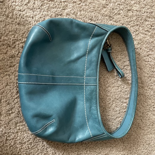Vintage coach turquoise blue - vintage,