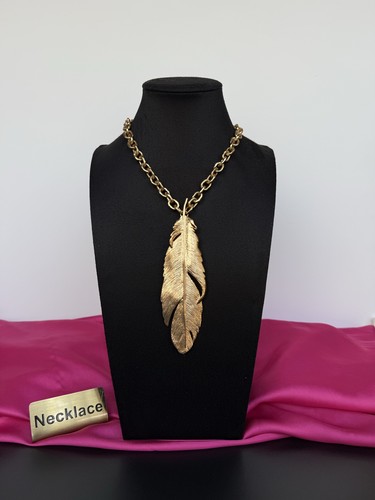 Schiaparelli retro feather - schiaparelli,