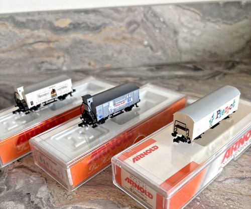 Arnold gauge freight wagons - n,
