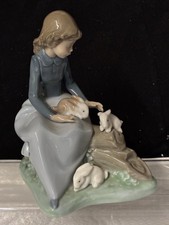LLADRO NAO Porcelain Figurine