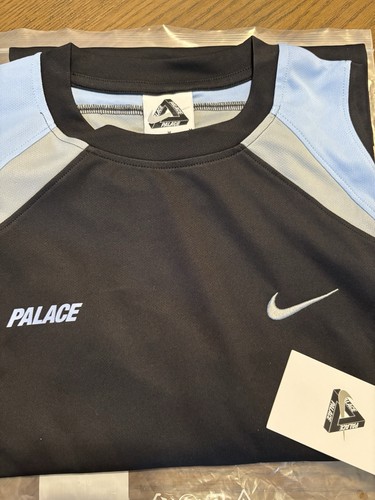 Palace nike jersey black size - palace,
